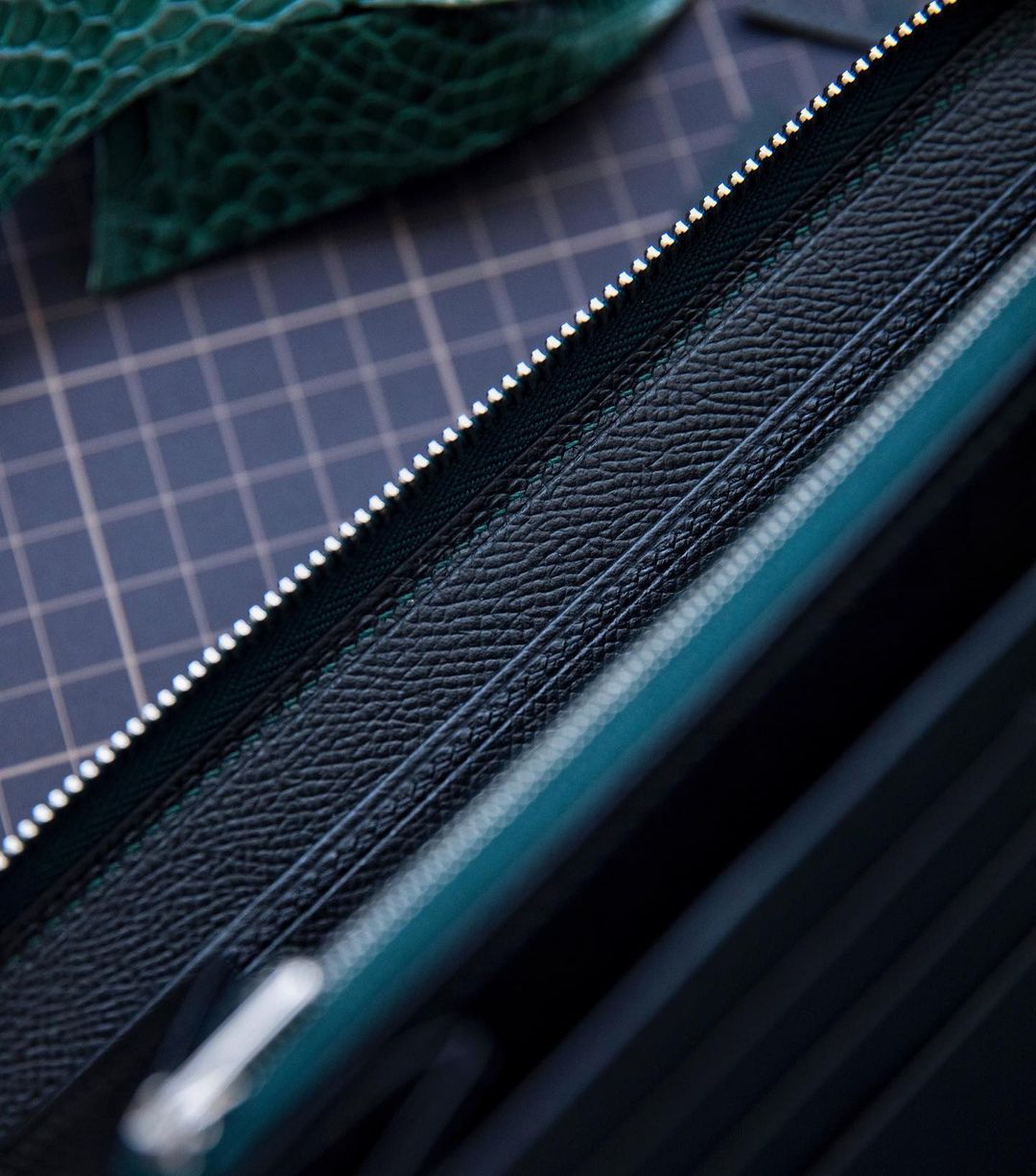 Passport zip wallet