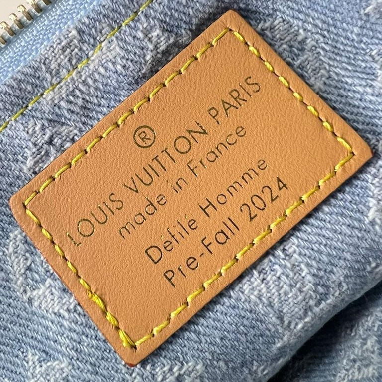 Liv Pochette